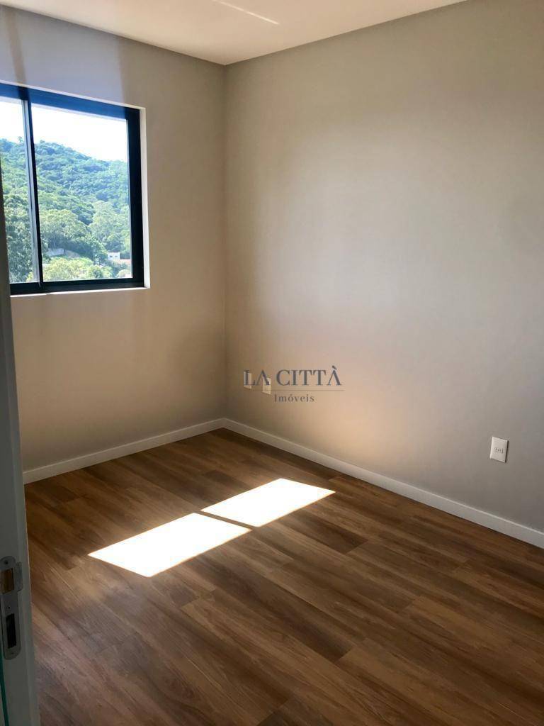 Apartamento à venda com 2 quartos, 83m² - Foto 17