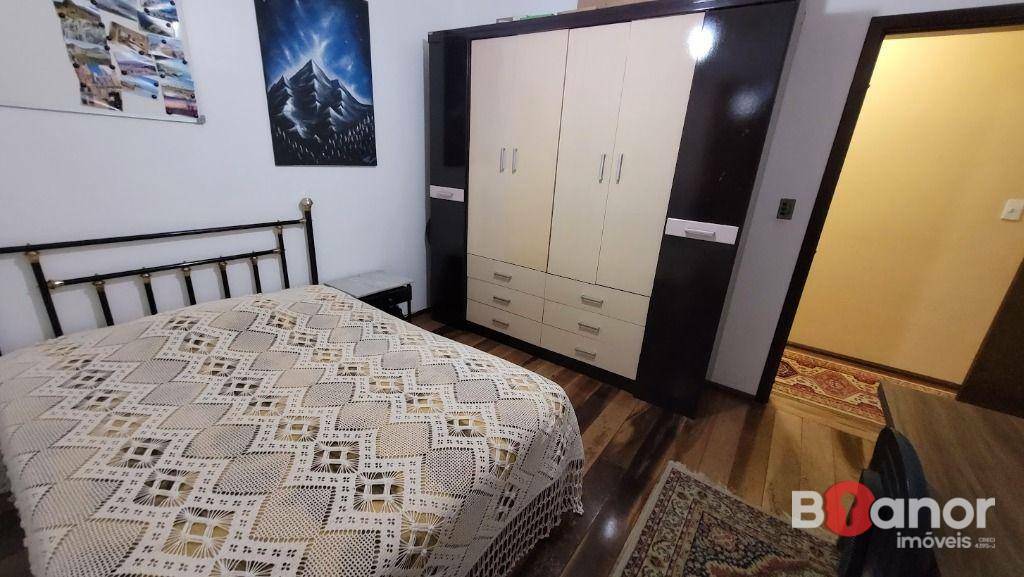 Casa à venda com 3 quartos, 310m² - Foto 19