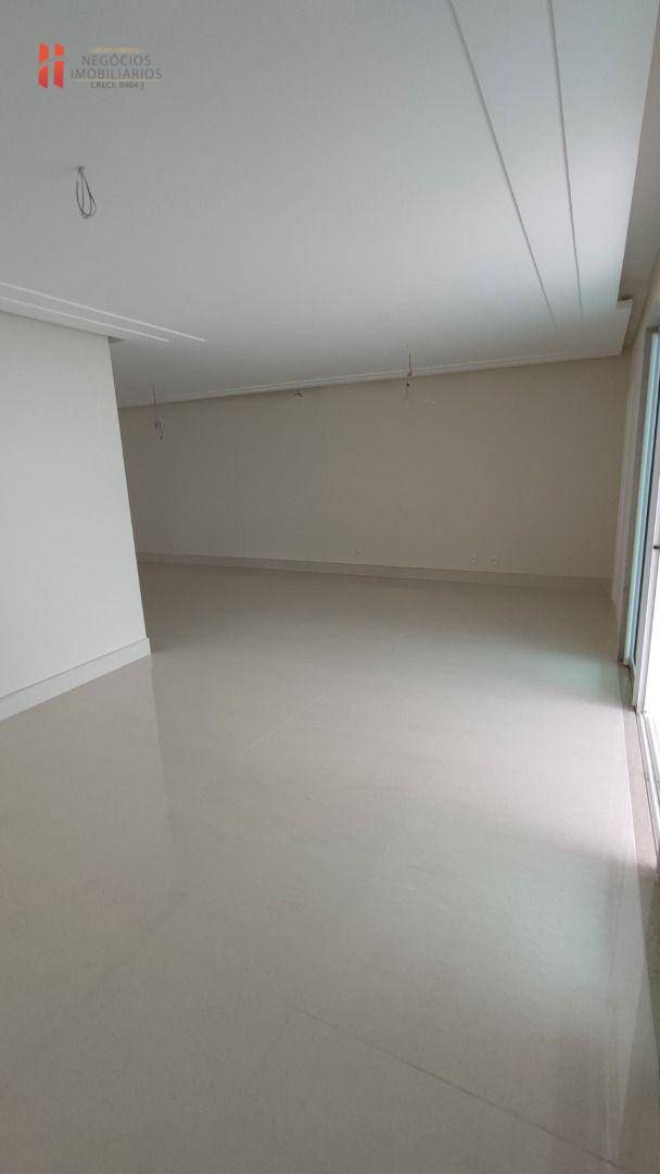 Apartamento à venda com 4 quartos, 195m² - Foto 10