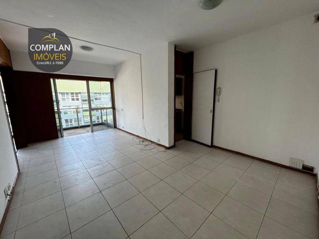 Apartamento à venda com 1 quarto, 66m² - Foto 24