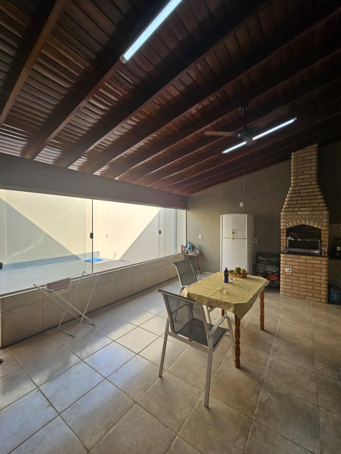 Casa à venda com 2 quartos, 230m² - Foto 6