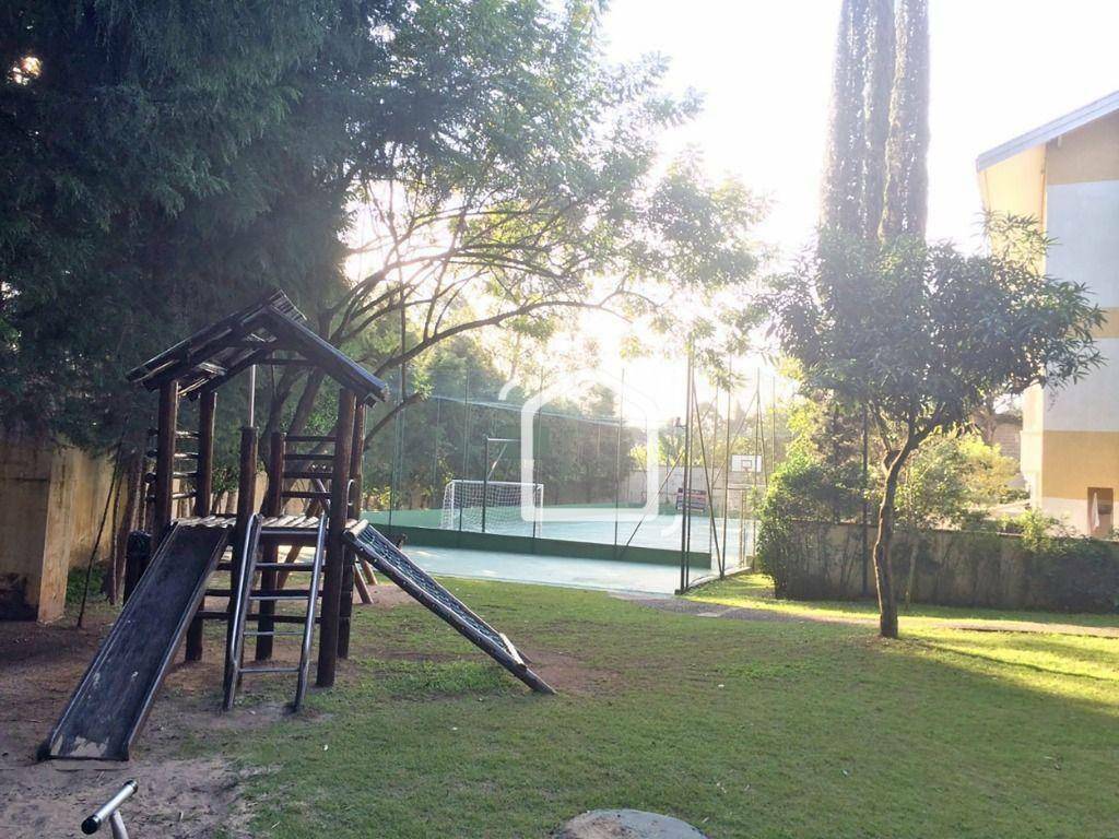 Casa de Condomínio para alugar com 3 quartos, 220m² - Foto 46