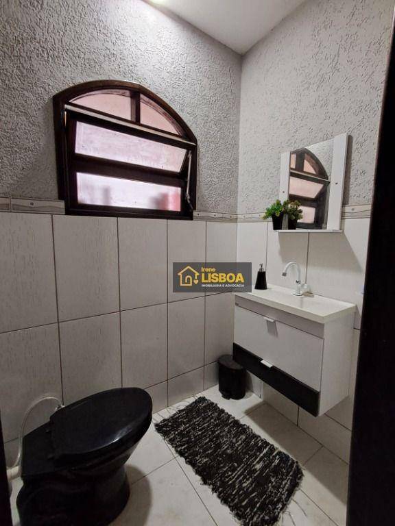 Casa para alugar com 2 quartos, 200m² - Foto 15