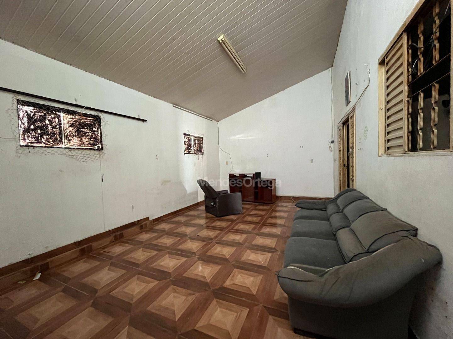 Casa à venda com 2 quartos, 184m² - Foto 3