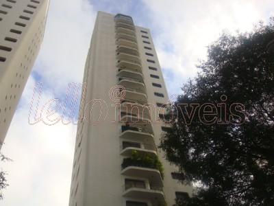 Apartamento à venda com 4 quartos, 196m² - Foto 11