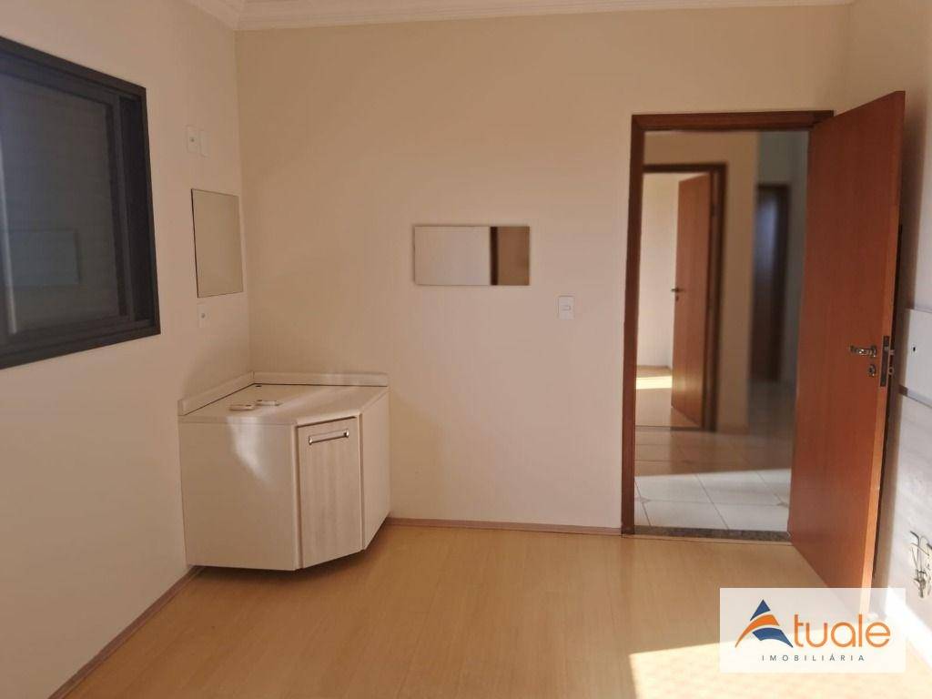 Apartamento para alugar com 3 quartos, 117m² - Foto 18