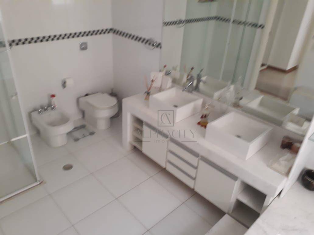 Casa de Condomínio para alugar com 3 quartos, 316m² - Foto 65