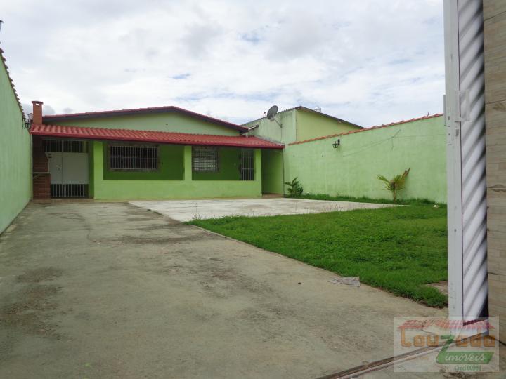 Casa para alugar com 3 quartos, 250m² - Foto 1