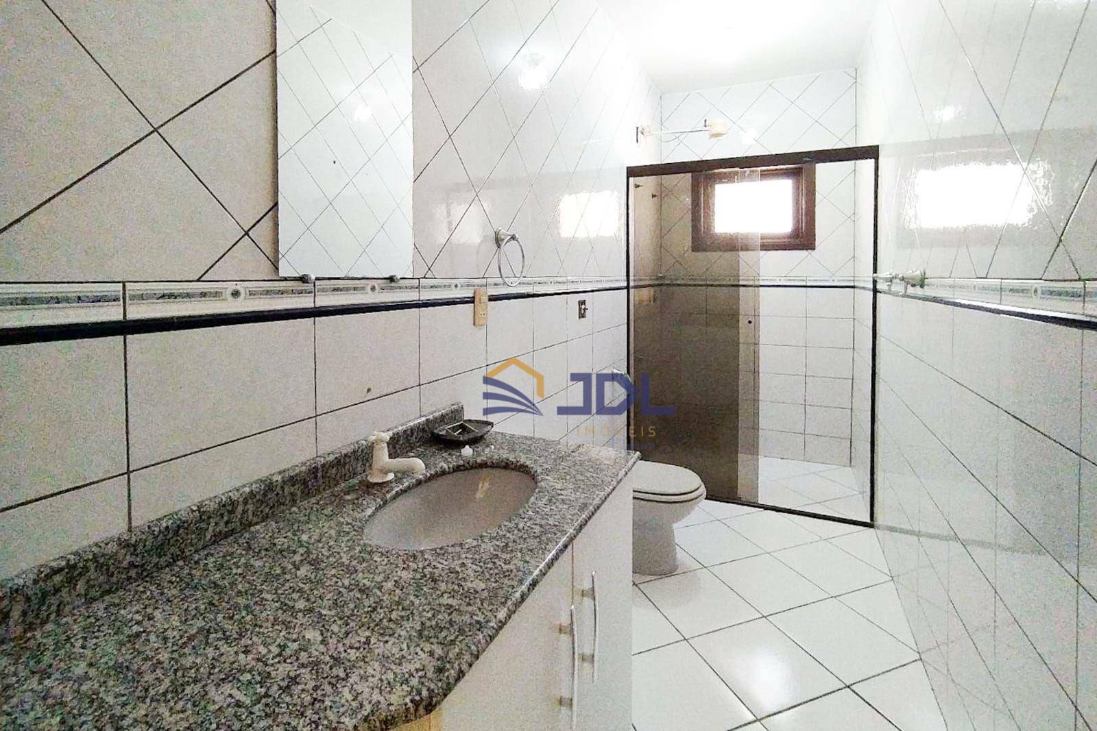 Casa à venda com 4 quartos, 400m² - Foto 17