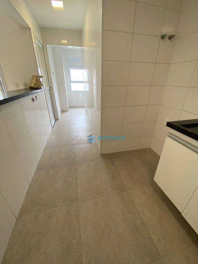 Apartamento para alugar com 3 quartos, 124m² - Foto 8