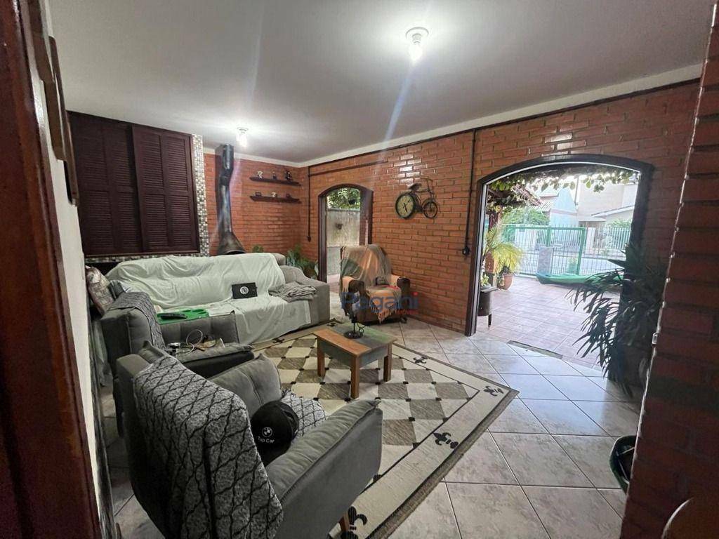 Casa à venda com 4 quartos, 273m² - Foto 10