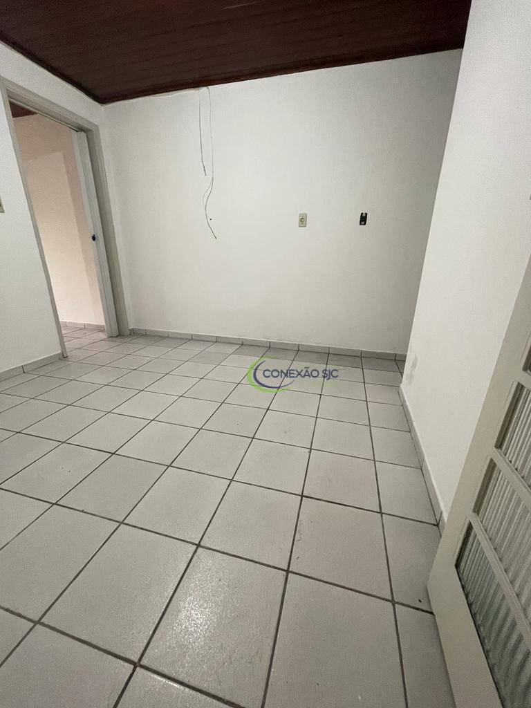 Casa à venda com 2 quartos, 122m² - Foto 13