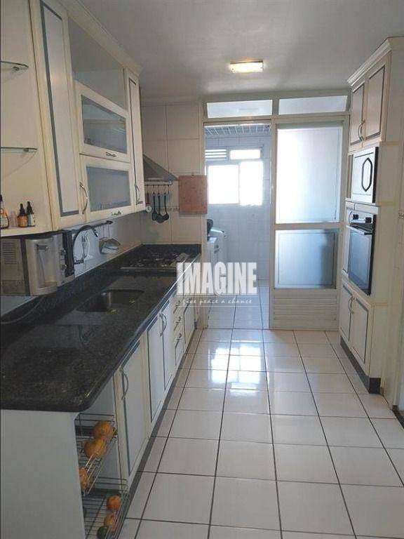 Apartamento à venda com 3 quartos, 105m² - Foto 2