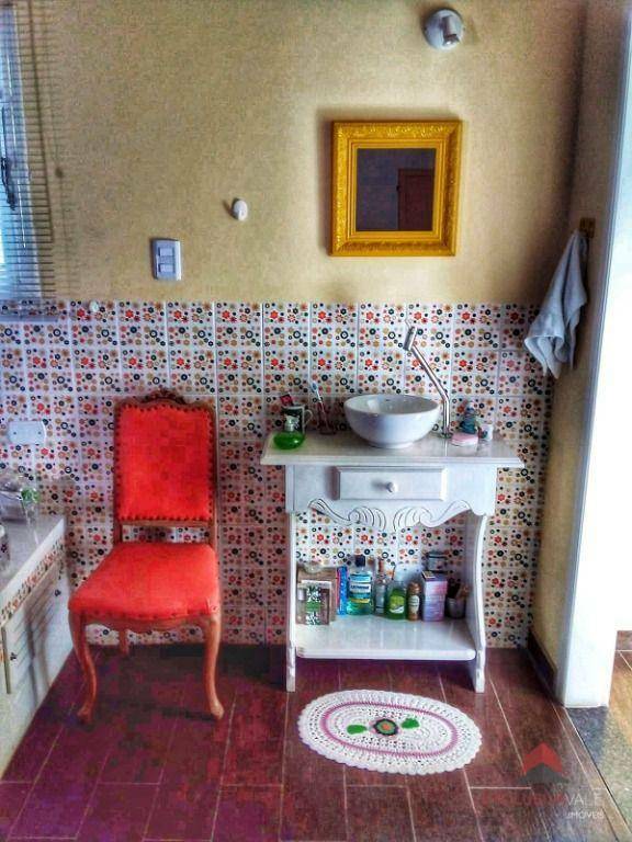 Casa de Condomínio à venda com 3 quartos, 131m² - Foto 22