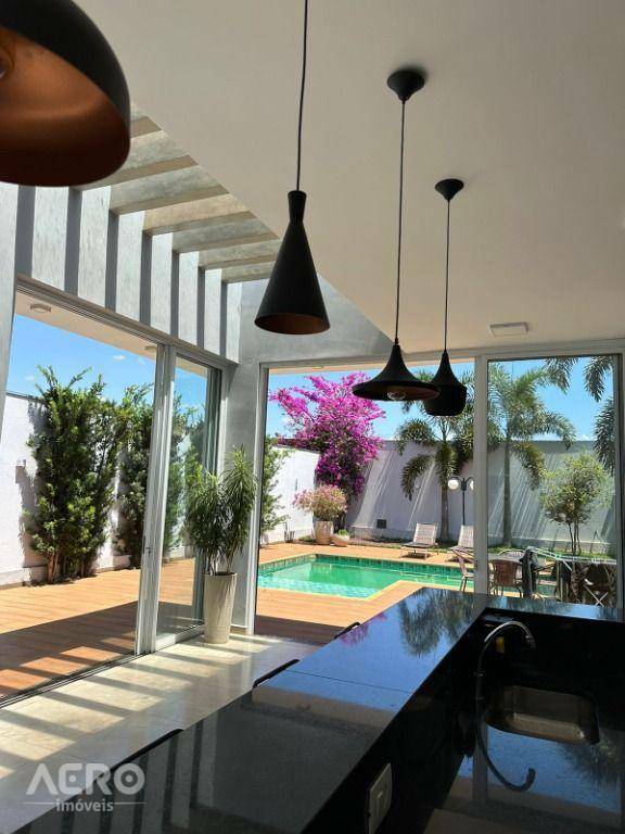 Casa à venda com 3 quartos, 230m² - Foto 50