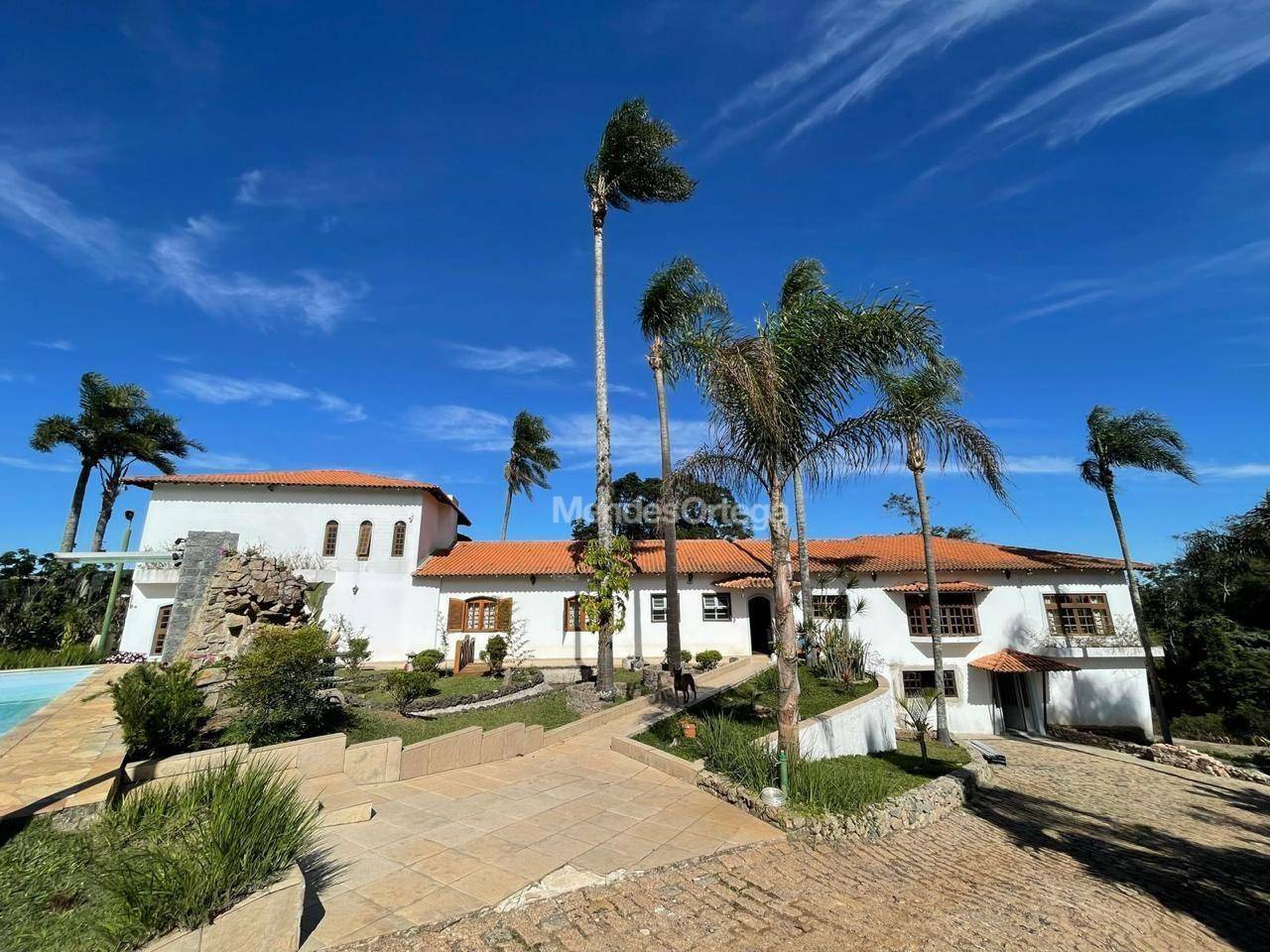 Sítio à venda com 8 quartos, 800m² - Foto 2