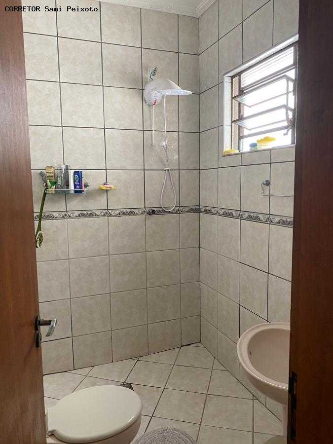 Casa à venda com 3 quartos, 212m² - Foto 37