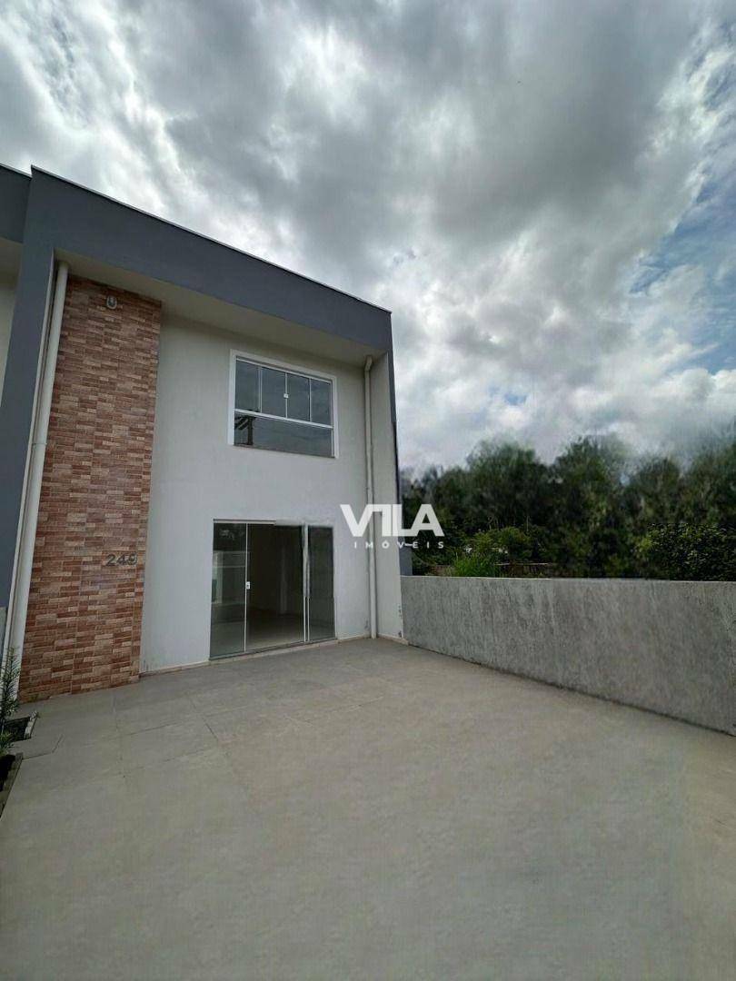 Sobrado à venda com 3 quartos, 131m² - Foto 1