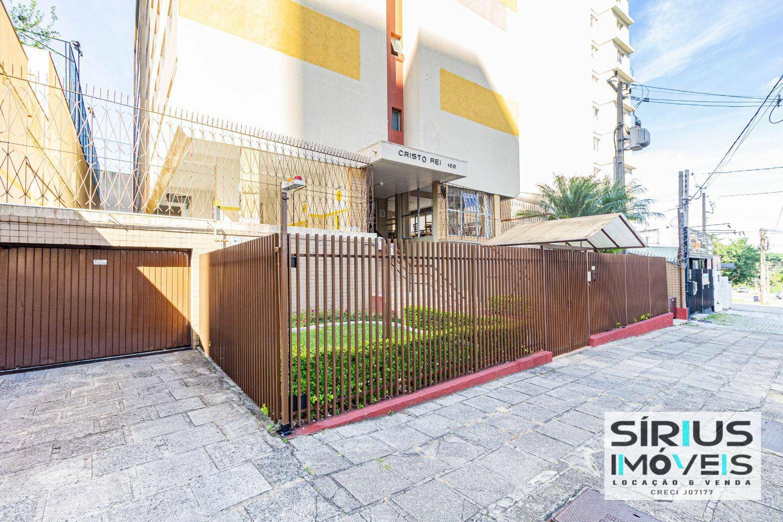 Apartamento para alugar com 2 quartos, 80m² - Foto 3