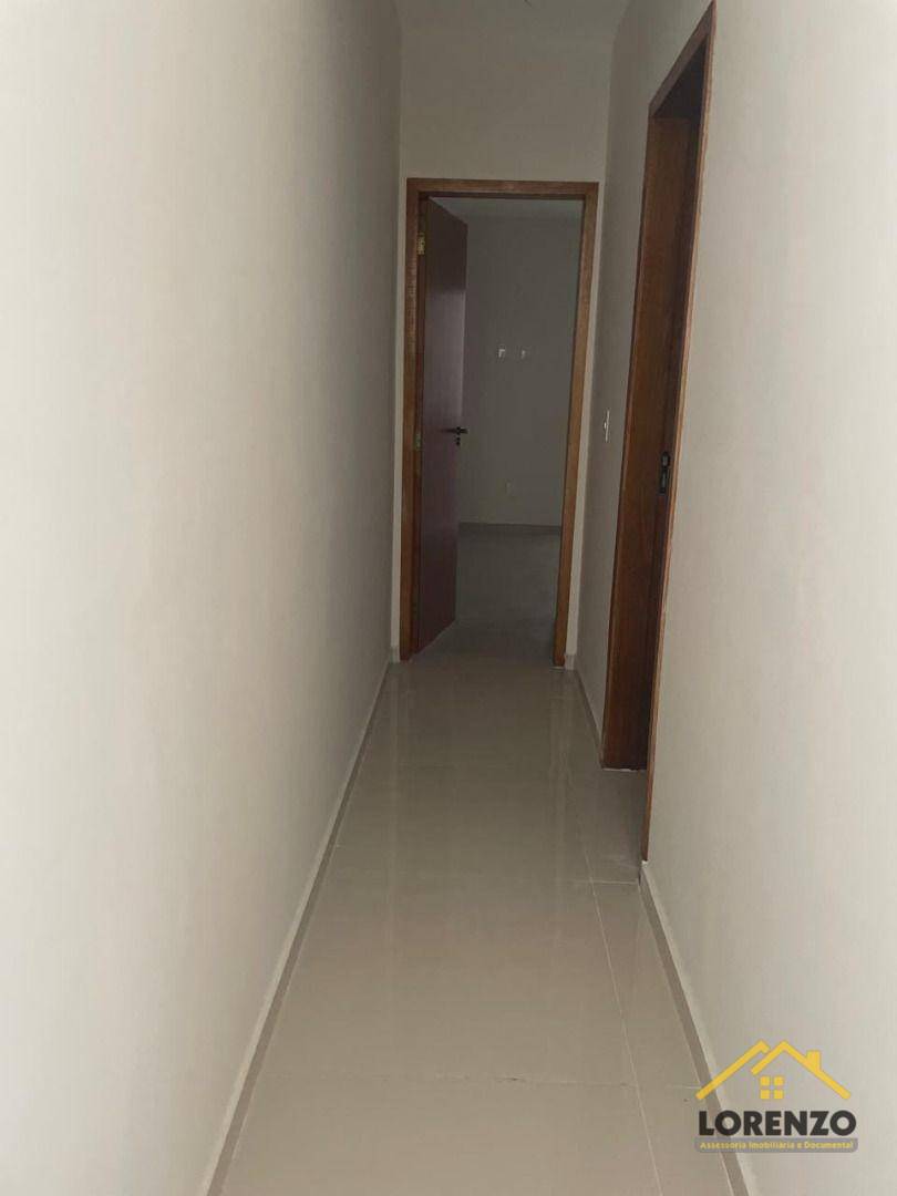 Apartamento à venda com 2 quartos, 66m² - Foto 2