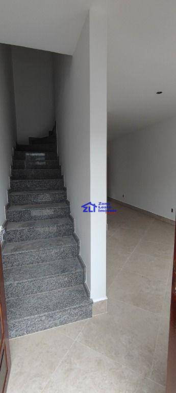 Sobrado à venda com 2 quartos, 64m² - Foto 24