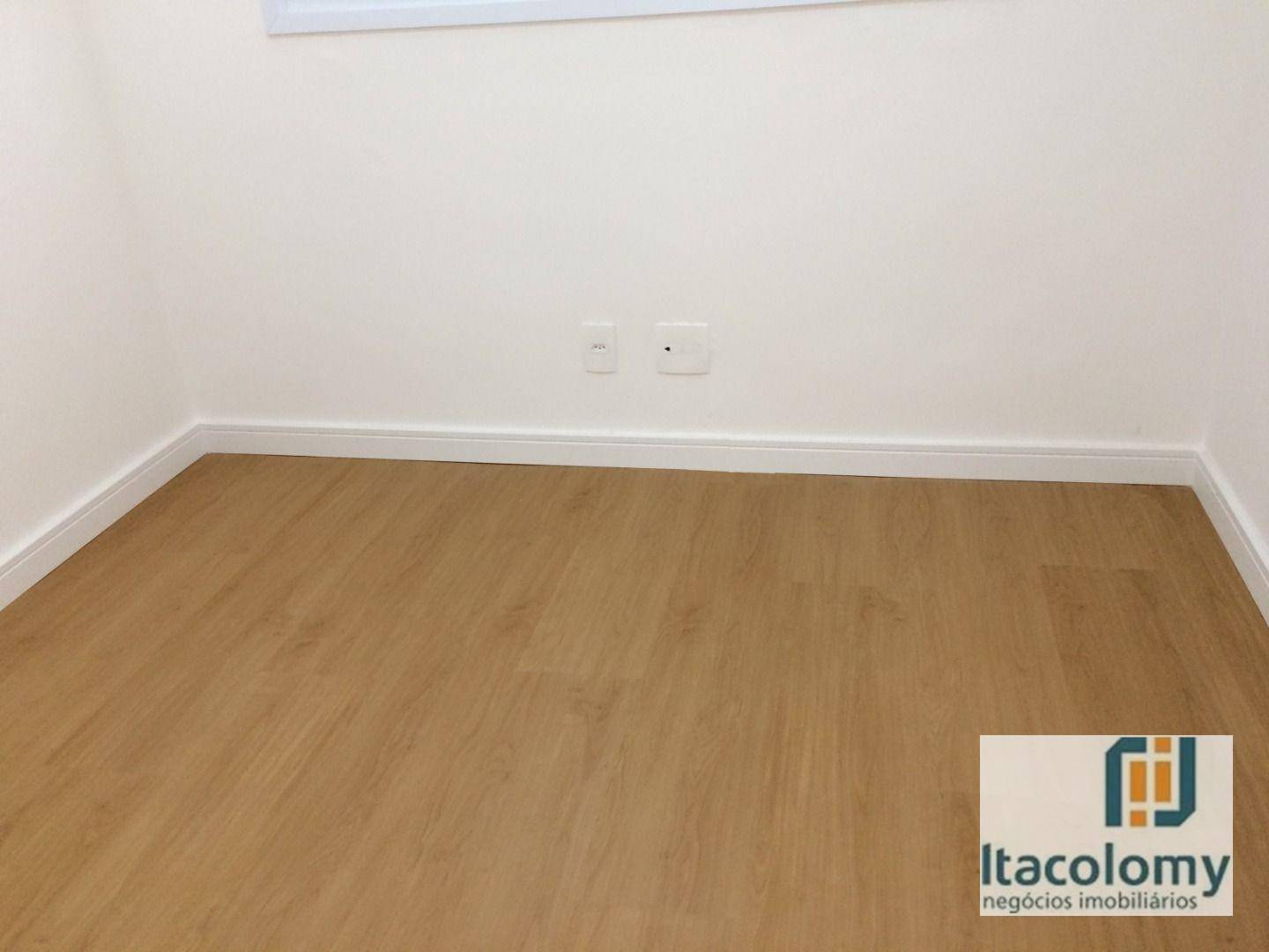 Apartamento à venda com 2 quartos, 62m² - Foto 24