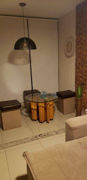 Apartamento à venda com 3 quartos, 97m² - Foto 4