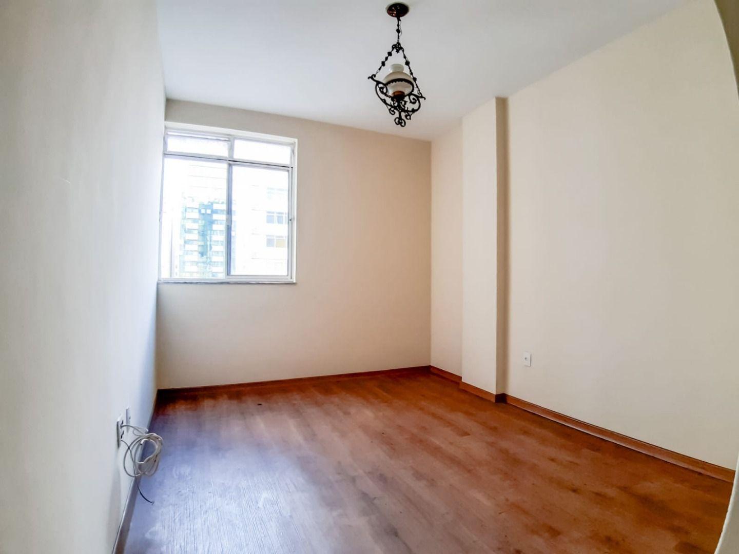 Apartamento à venda com 3 quartos, 122m² - Foto 9