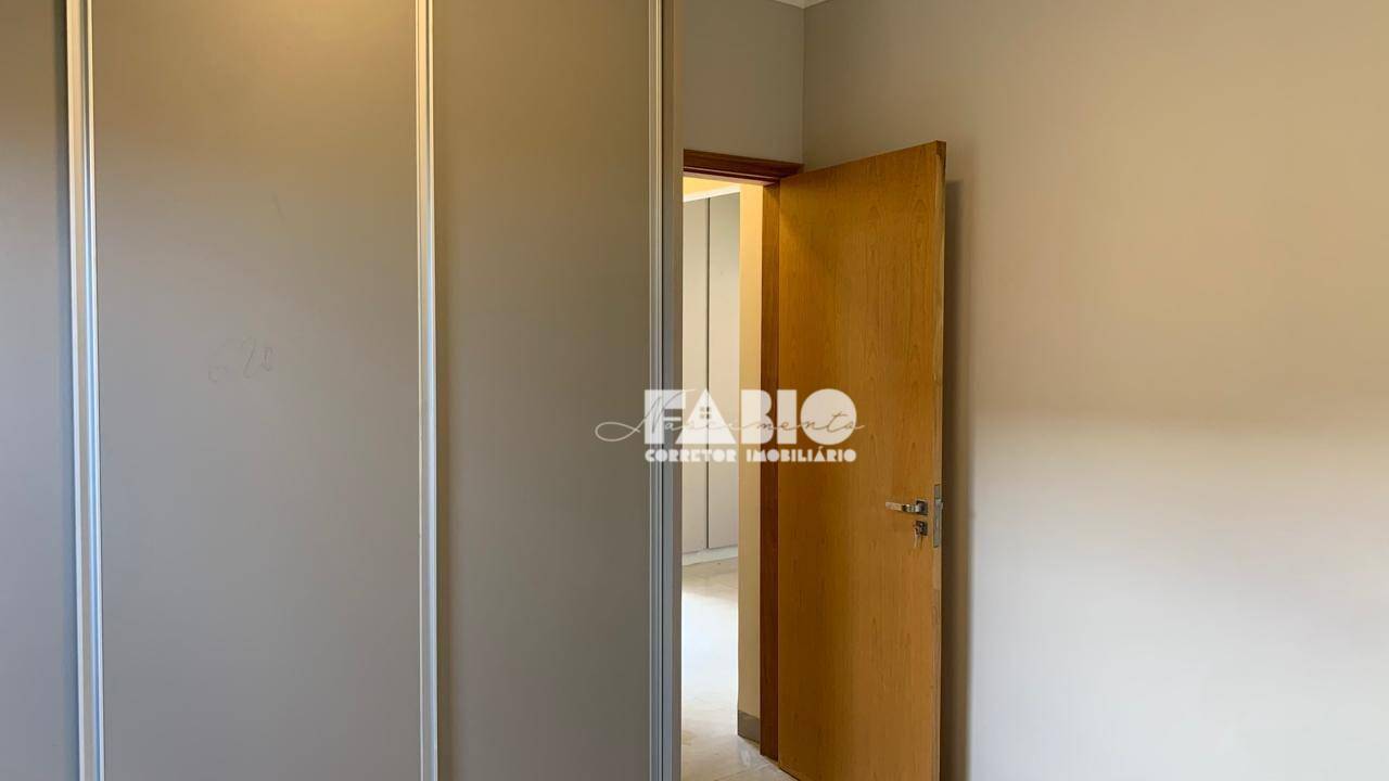 Casa à venda com 2 quartos, 55m² - Foto 21