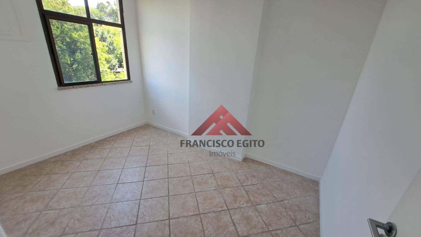 Apartamento à venda com 2 quartos, 60m² - Foto 6