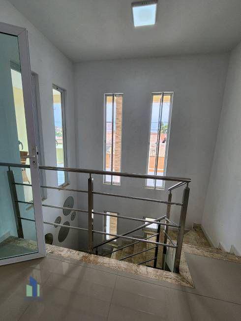 Casa de Condomínio à venda com 3 quartos, 230m² - Foto 14