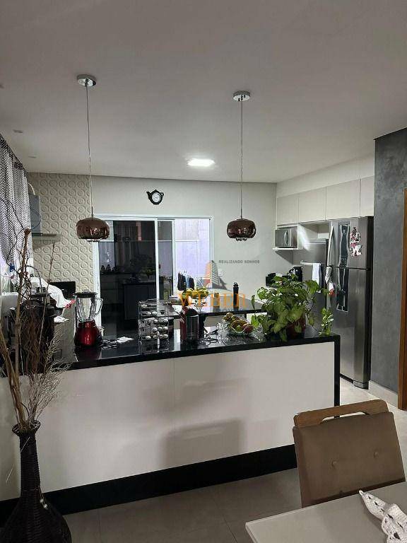 Casa de Condomínio à venda com 3 quartos, 252m² - Foto 10