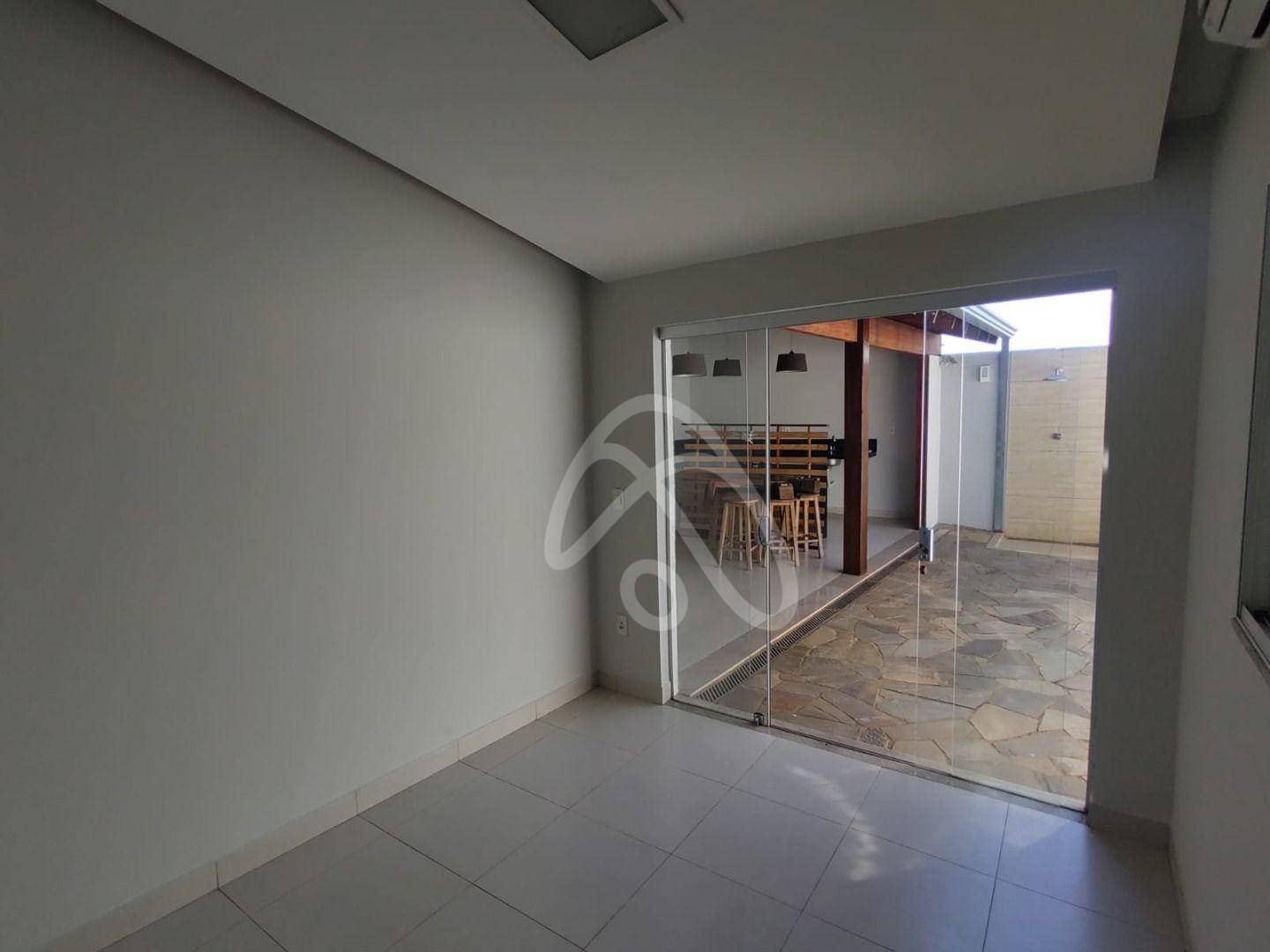 Casa à venda com 4 quartos, 130m² - Foto 5