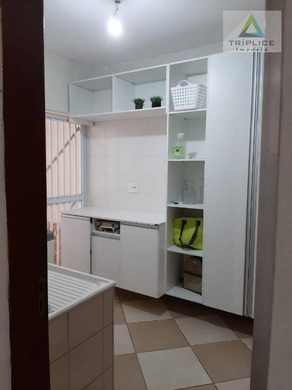 Casa à venda com 5 quartos, 270m² - Foto 9