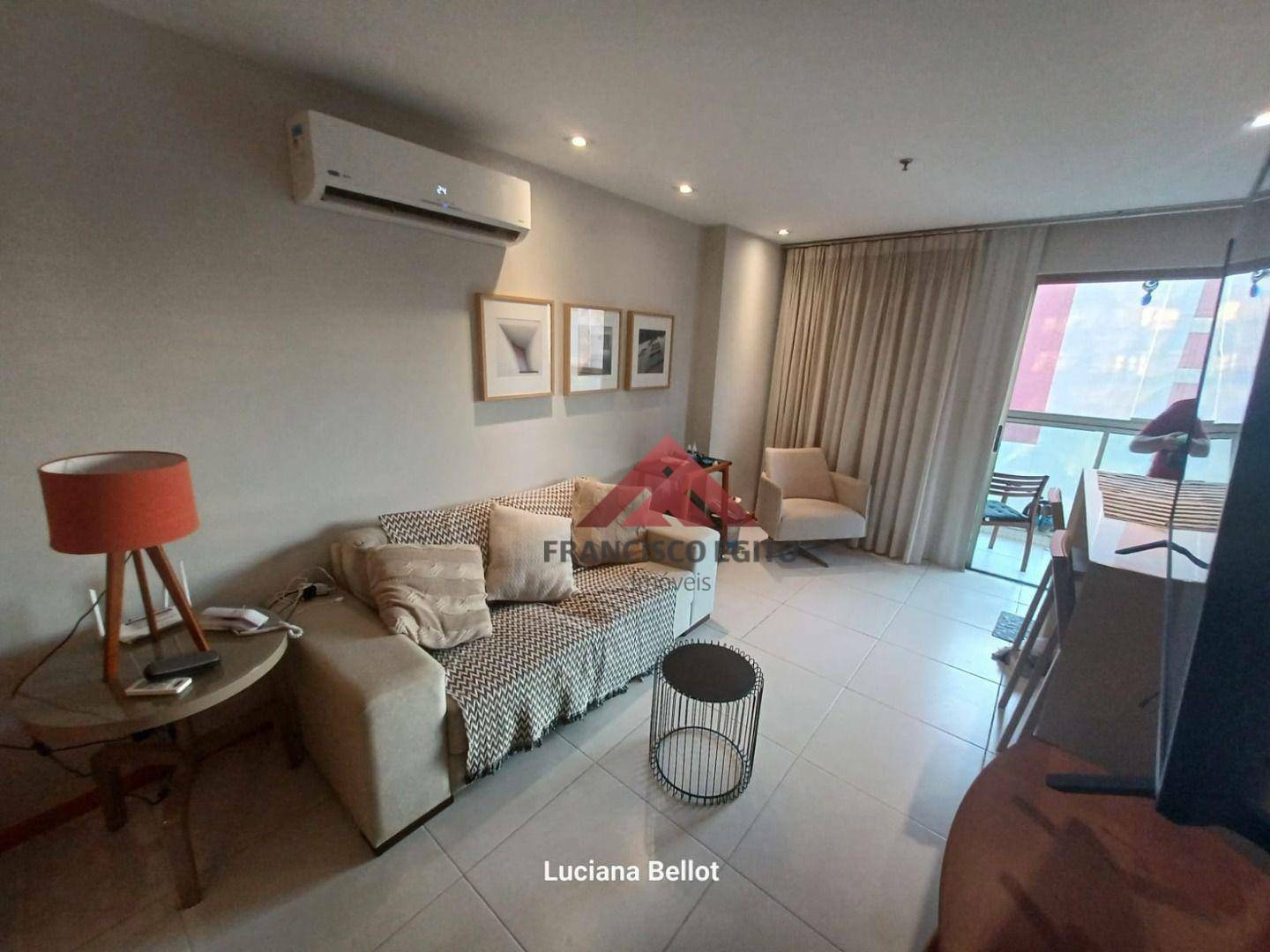 Apartamento à venda com 1 quarto, 44m² - Foto 2