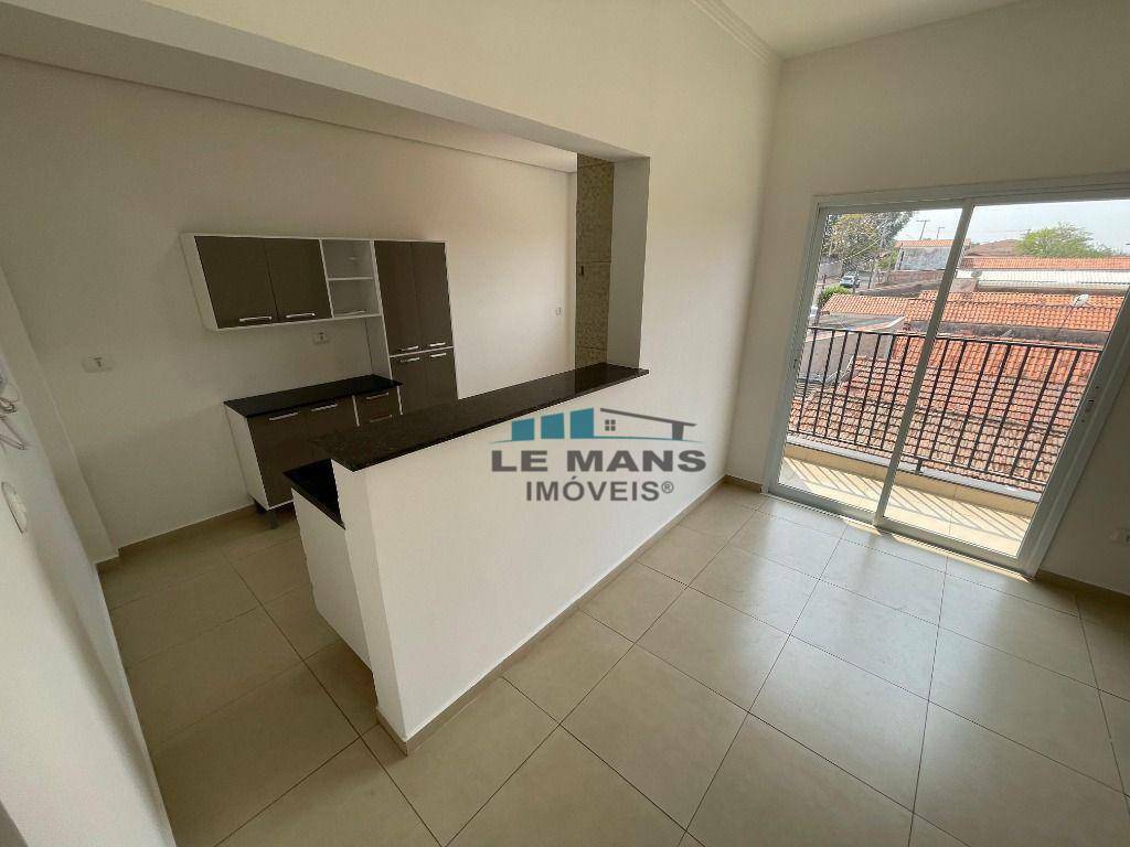 Apartamento à venda e aluguel com 2 quartos, 64m² - Foto 8