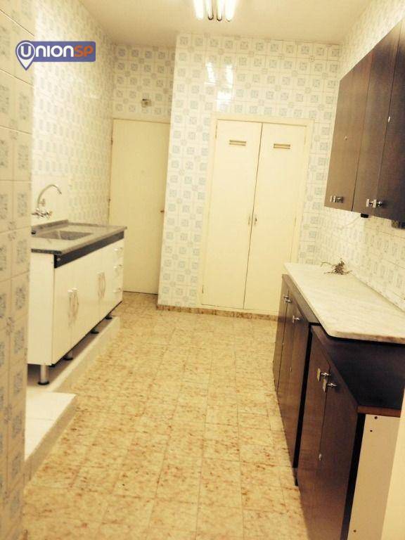 Apartamento à venda com 3 quartos, 200m² - Foto 20