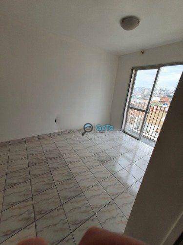 Apartamento à venda com 2 quartos, 62m² - Foto 2