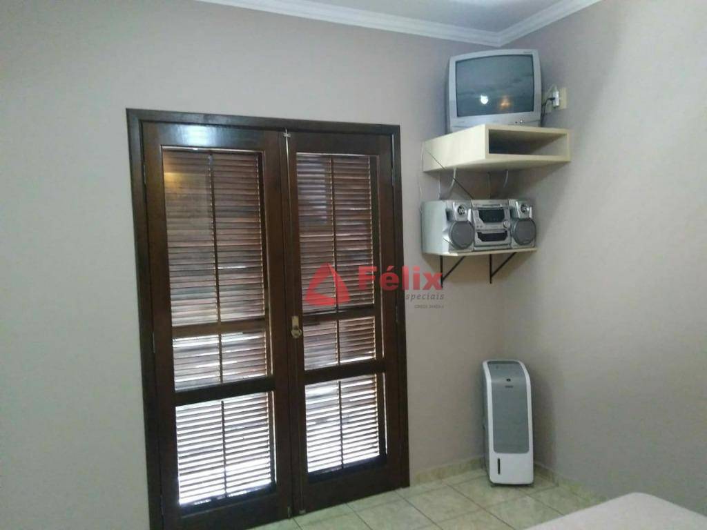 Sobrado à venda com 3 quartos, 237m² - Foto 14