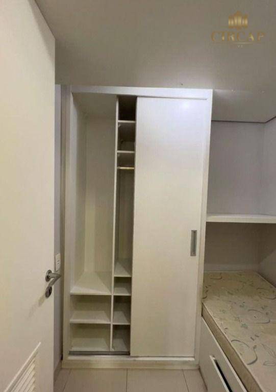 Apartamento à venda com 3 quartos, 223m² - Foto 19