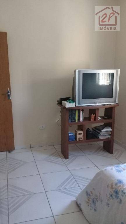 Casa à venda com 3 quartos, 95m² - Foto 2