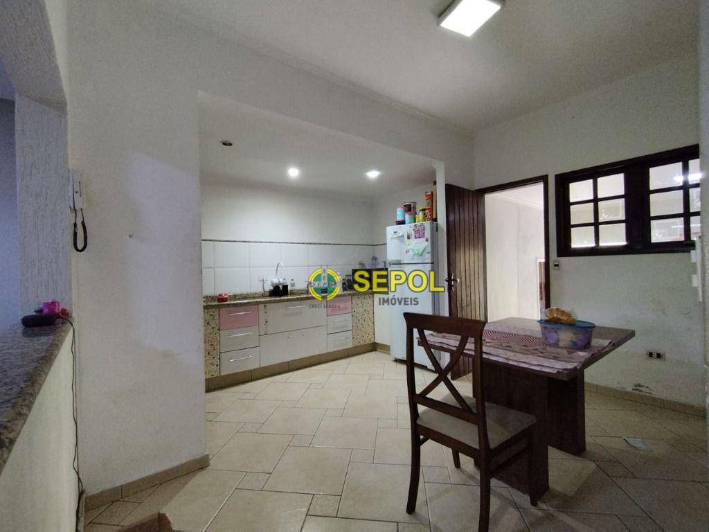 Casa à venda com 4 quartos, 250m² - Foto 22