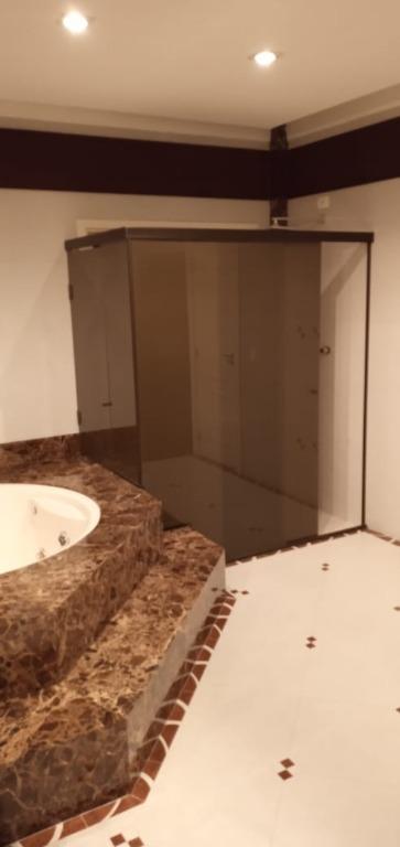 Casa de Condomínio à venda com 4 quartos, 700m² - Foto 46