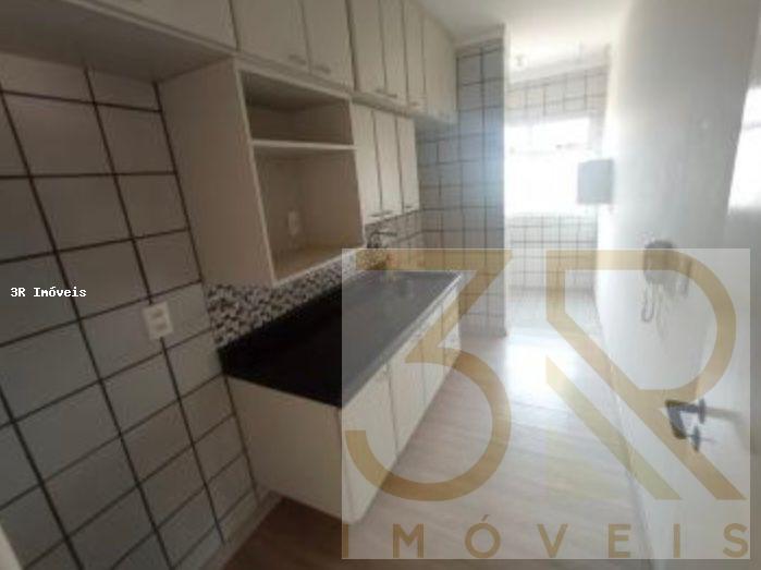 Apartamento à venda com 2 quartos, 45m² - Foto 3