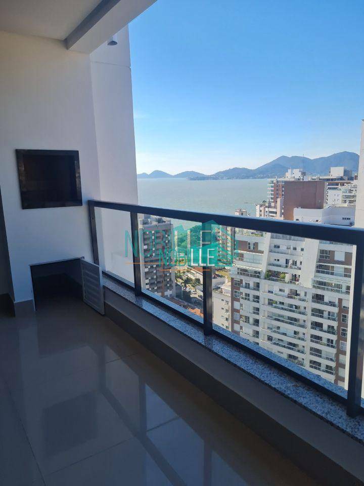 Apartamento à venda com 3 quartos, 120m² - Foto 1