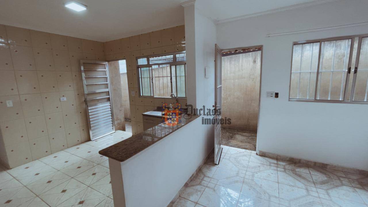 Casa, 2 quartos, 67 m² - Foto 1