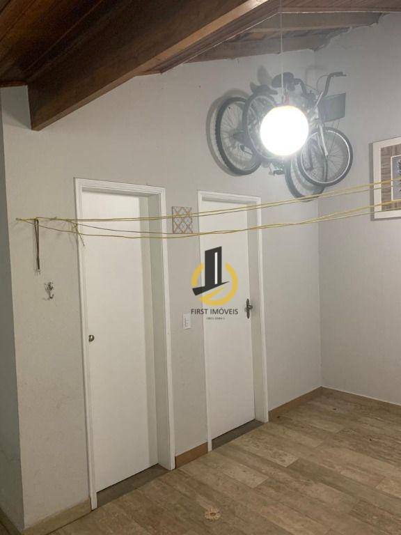 Casa à venda com 3 quartos, 180m² - Foto 22