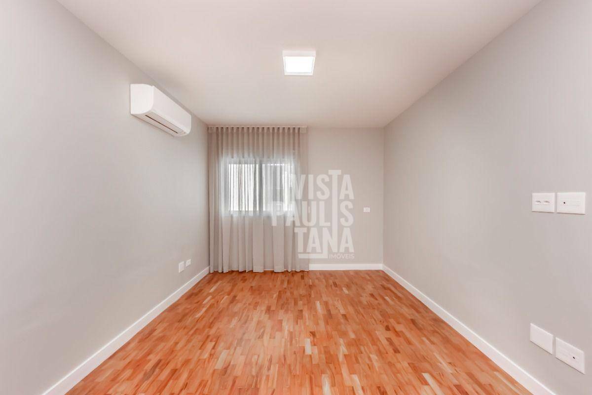 Apartamento à venda com 3 quartos, 227m² - Foto 18