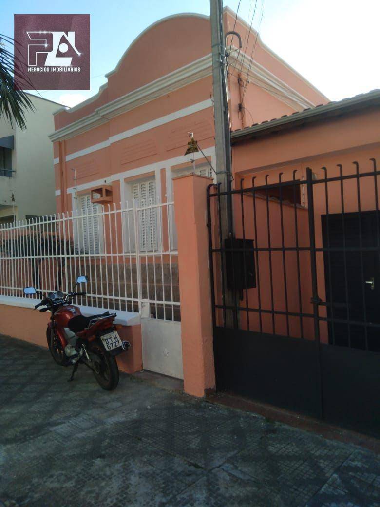 Casa à venda e aluguel com 5 quartos, 200m² - Foto 2