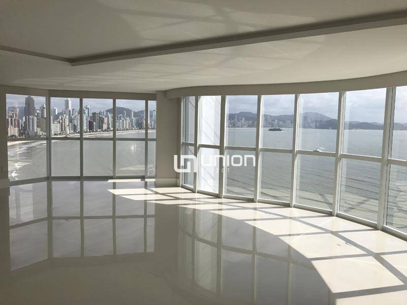 Apartamento à venda com 4 quartos, 237m² - Foto 8